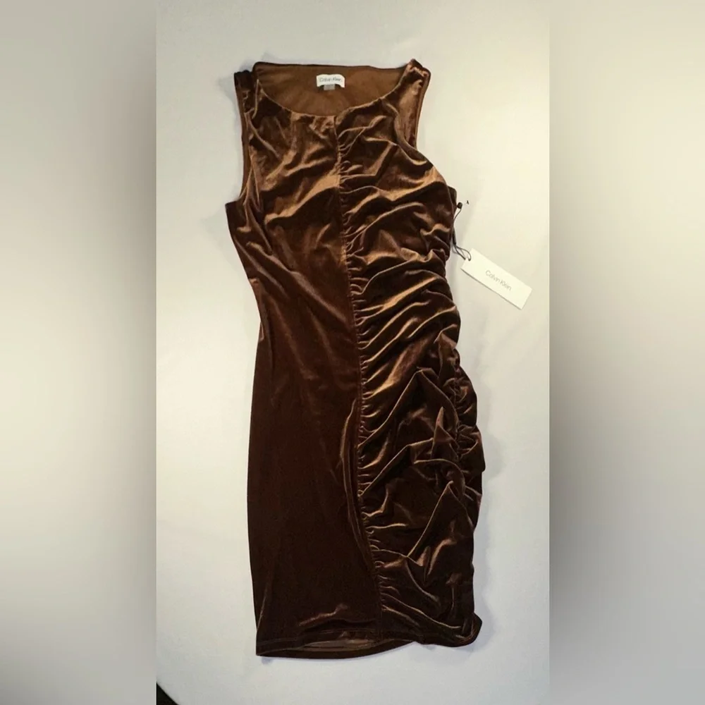 Calvin Klein Brown Velvet Runched Asymmetrical Sheath Dress Size 10 NWT Cocktail - Picture 5 of 10